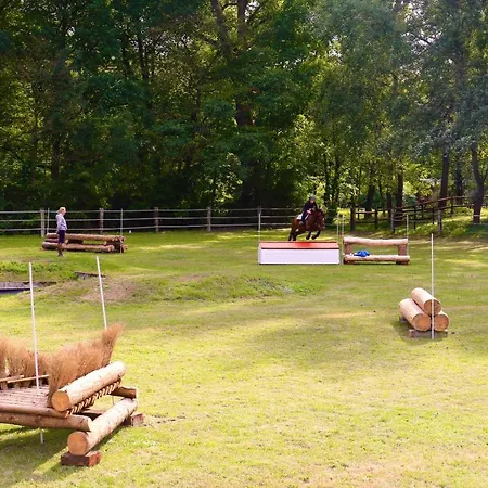 Heidegut Reitsportanlage Und Holiday home *