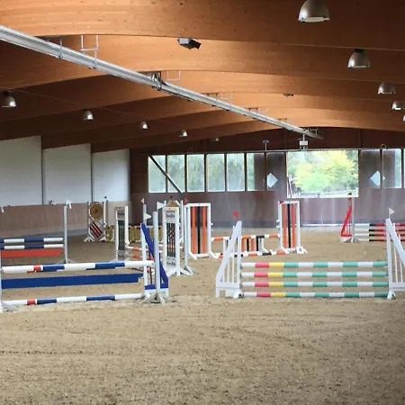 Heidegut Reitsportanlage Und Holiday home